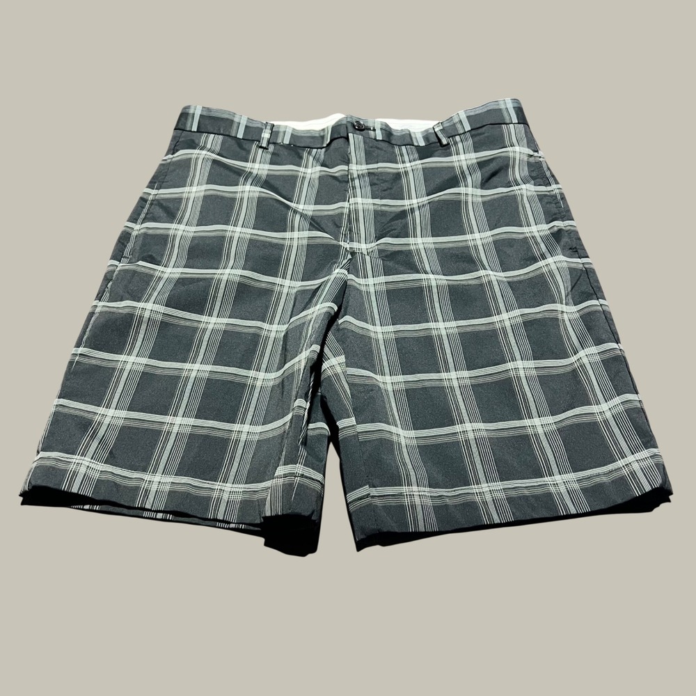 Greg Norman Mens Black Grey Plaid Performance Golf Shorts Size 36 Stretch Shark